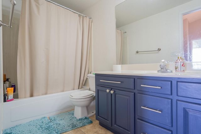 4613 E Desert Cactus Street, Phoenix, AZ 85032