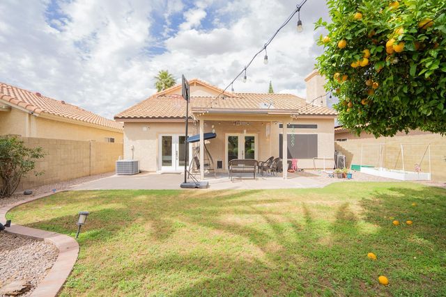 4613 E Desert Cactus Street, Phoenix, AZ 85032