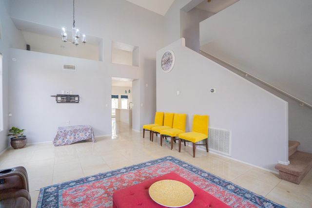 4613 E Desert Cactus Street, Phoenix, AZ 85032