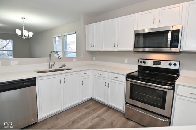 607 Greenway Street, Greenwood, IN 46143