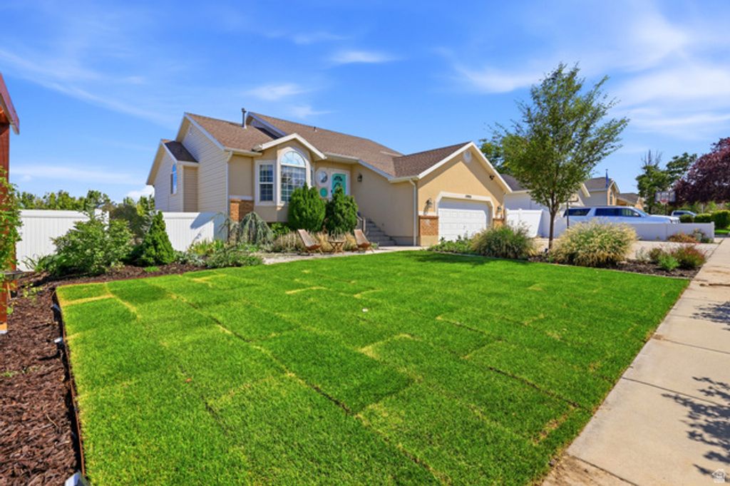 13935 S LOOKOUT PEAK DR, Riverton, UT 84096 — photo 2