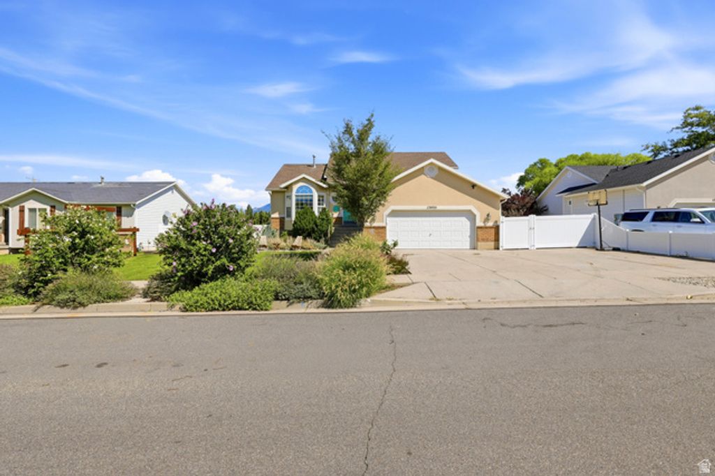 13935 S LOOKOUT PEAK DR, Riverton, UT 84096 — photo 3