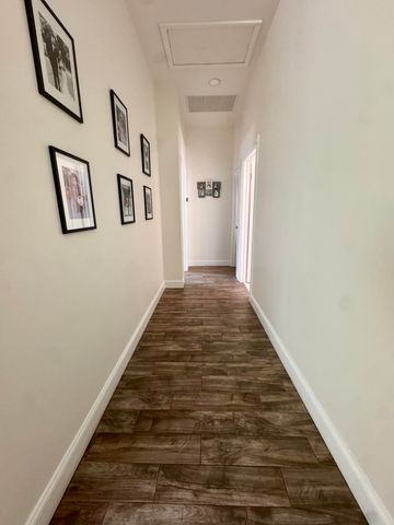 8452 Beaconhill Road, Palm Beach Gardens, FL 33410