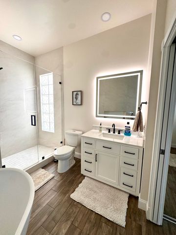 8452 Beaconhill Road, Palm Beach Gardens, FL 33410