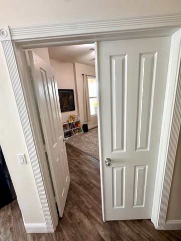 8452 Beaconhill Road, Palm Beach Gardens, FL 33410