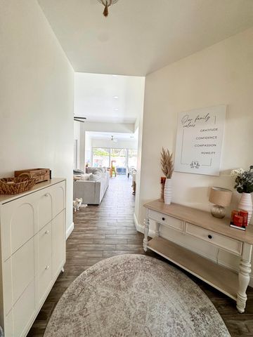 8452 Beaconhill Road, Palm Beach Gardens, FL 33410