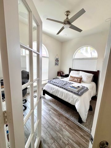 8452 Beaconhill Road, Palm Beach Gardens, FL 33410