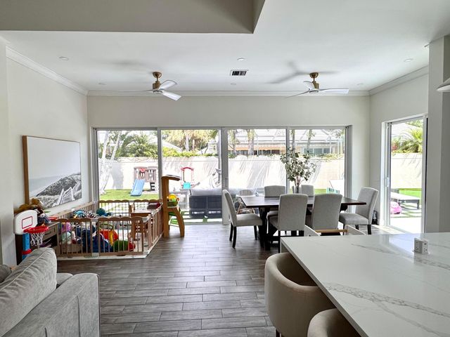 8452 Beaconhill Road, Palm Beach Gardens, FL 33410