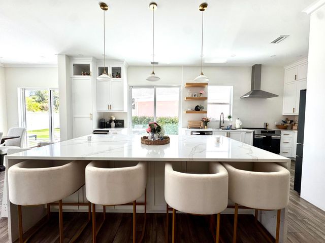 8452 Beaconhill Road, Palm Beach Gardens, FL 33410