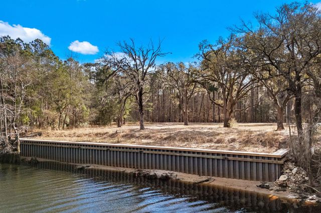 1716 Gray Oaks Dr., Conway, SC 29526