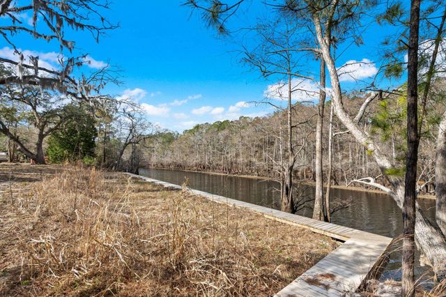 1716 Gray Oaks Dr., Conway, SC 29526