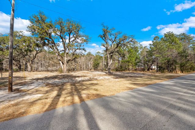 1716 Gray Oaks Dr., Conway, SC 29526