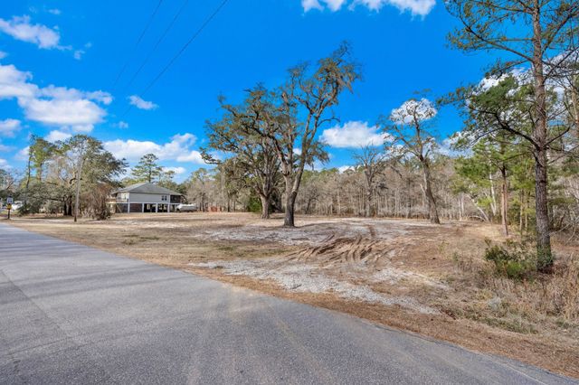 1716 Gray Oaks Dr., Conway, SC 29526