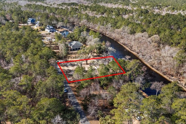 1716 Gray Oaks Dr., Conway, SC 29526