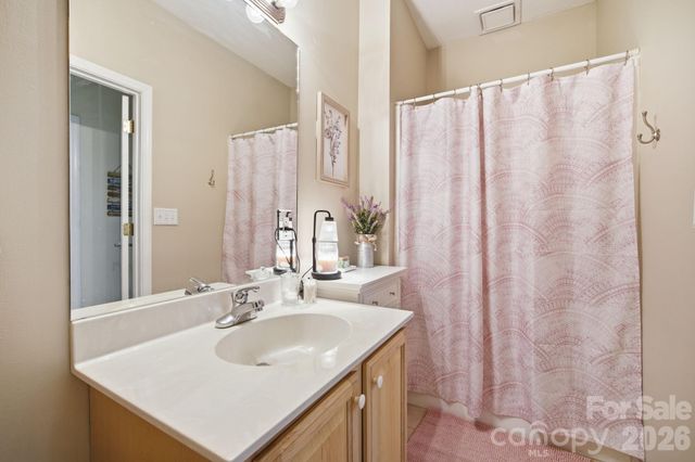 273 Cross Creek Drive, Marion, NC 28752