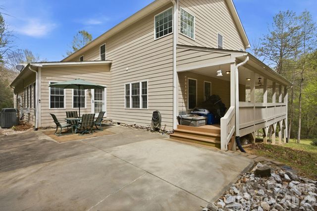 273 Cross Creek Drive, Marion, NC 28752