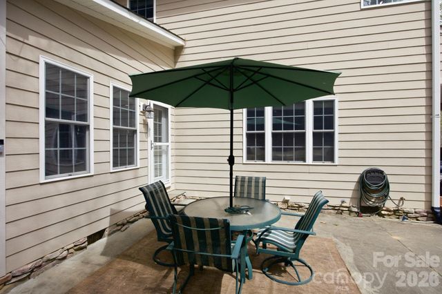 273 Cross Creek Drive, Marion, NC 28752
