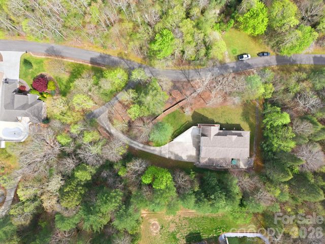 273 Cross Creek Drive, Marion, NC 28752