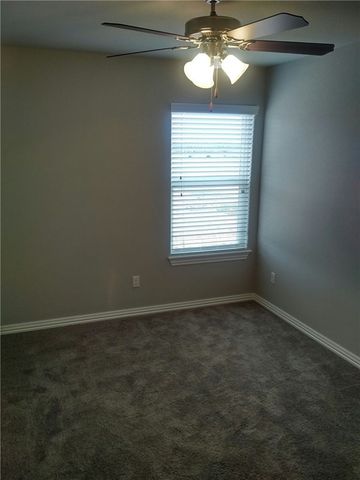 2737 Kilimanjaro Way, Rogers, AR 72758