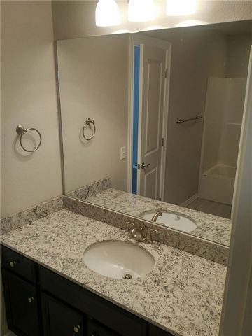 2737 Kilimanjaro Way, Rogers, AR 72758