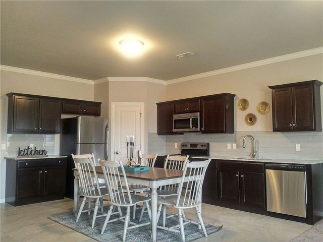 2737 Kilimanjaro Way, Rogers, AR 72758