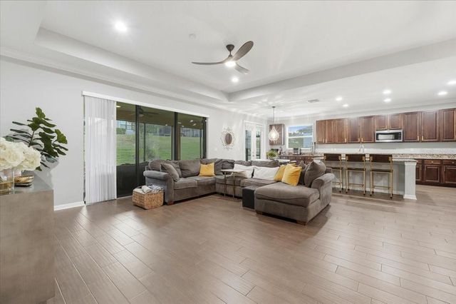 1740 VIA LAGO DRIVE, Lakeland, FL 33810