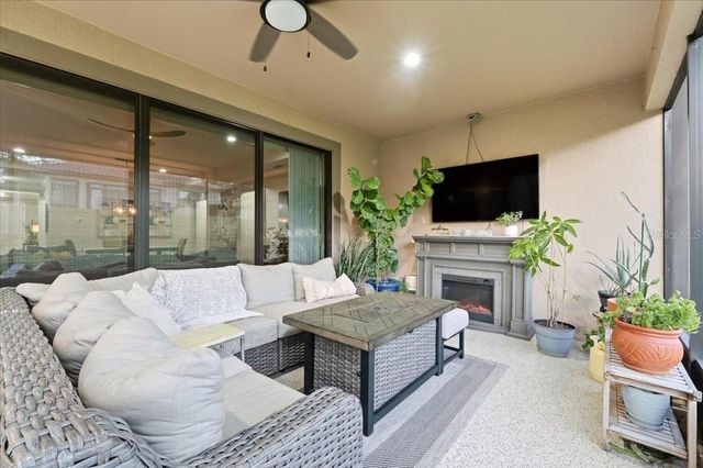 1740 VIA LAGO DRIVE, Lakeland, FL 33810