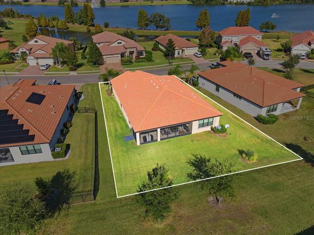 1740 VIA LAGO DRIVE, Lakeland, FL 33810