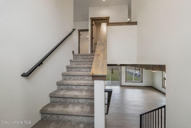 159 Backtrack RD, Sandpoint, ID 83864