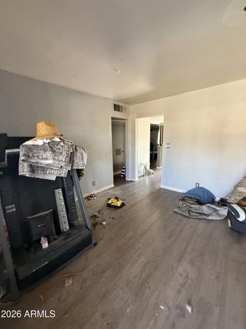 7102 N 17TH Drive, Phoenix, AZ 85021