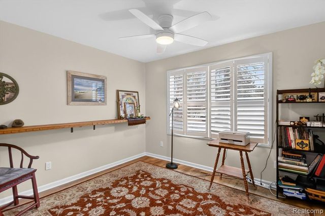 5569 Lakeshore Road, Fort Gratiot, MI 48059