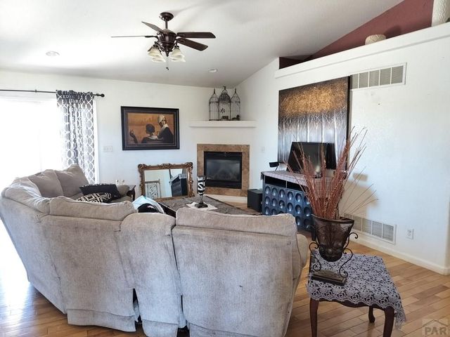 523 E Hahns Peak Ave, Pueblo West, CO 81007