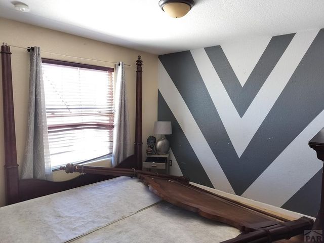 523 E Hahns Peak Ave, Pueblo West, CO 81007