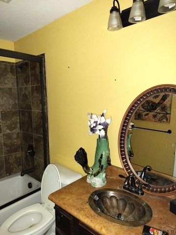 523 E Hahns Peak Ave, Pueblo West, CO 81007