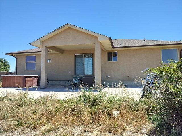 523 E Hahns Peak Ave, Pueblo West, CO 81007