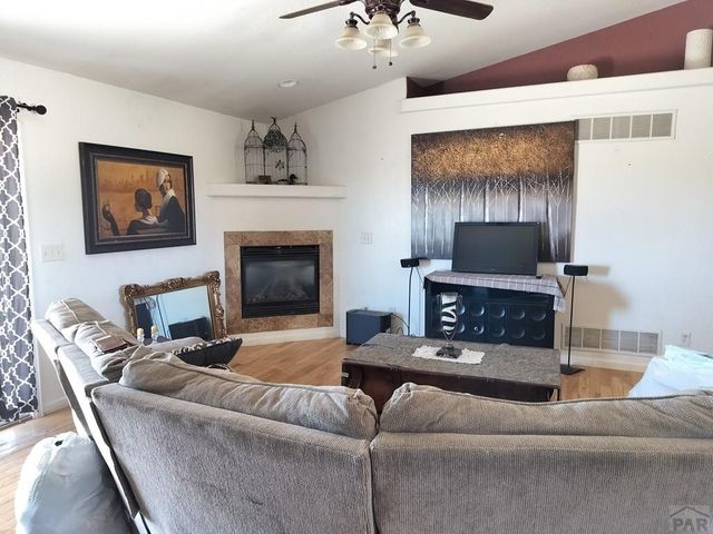 523 E Hahns Peak Ave, Pueblo West, CO 81007