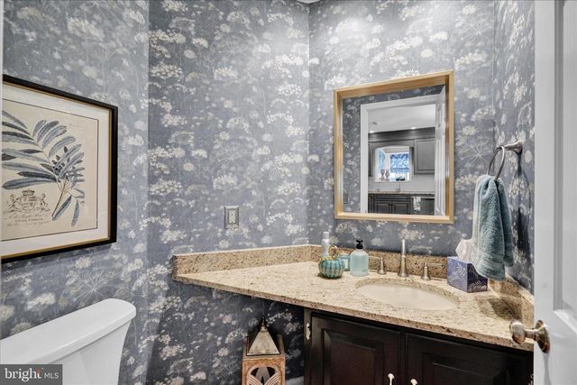 1907 MEADOW LN, Reading, PA 19610