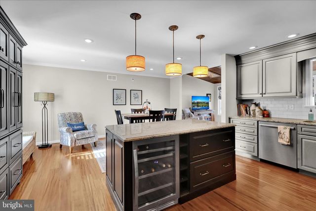 1907 MEADOW LN, Reading, PA 19610