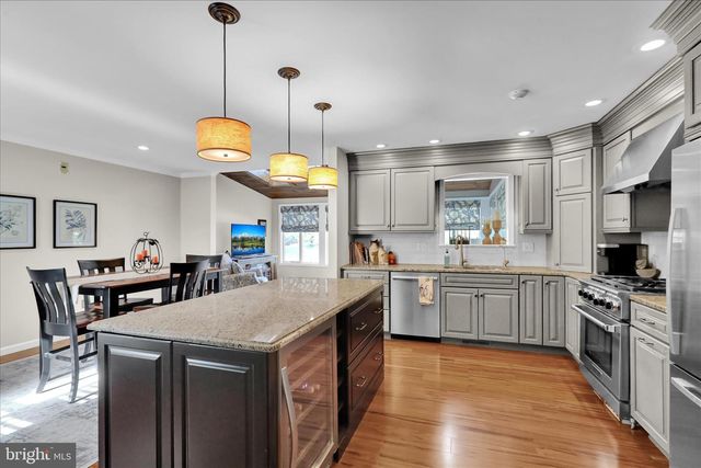 1907 MEADOW LN, Reading, PA 19610