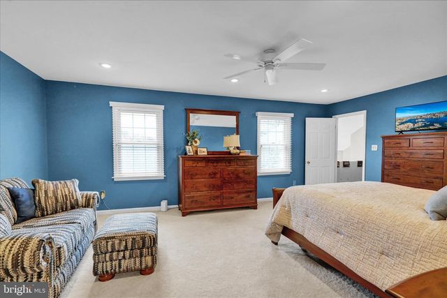 1907 MEADOW LN, Reading, PA 19610