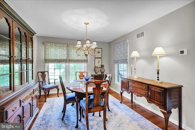 1907 MEADOW LN, Reading, PA 19610