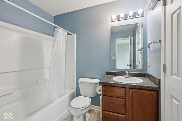 2202 Rossington Lane, Indianapolis, IN 46229