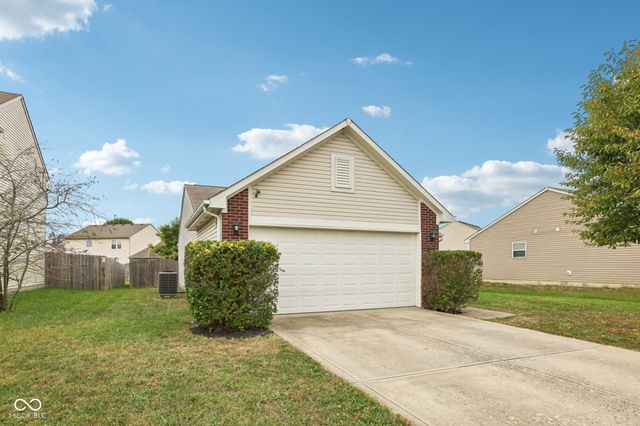 2202 Rossington Lane, Indianapolis, IN 46229