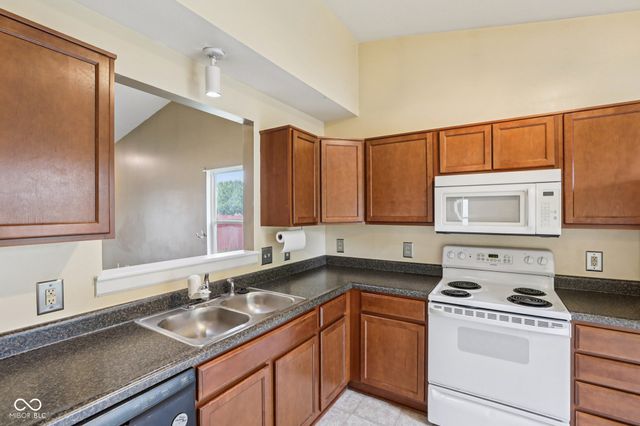 2202 Rossington Lane, Indianapolis, IN 46229