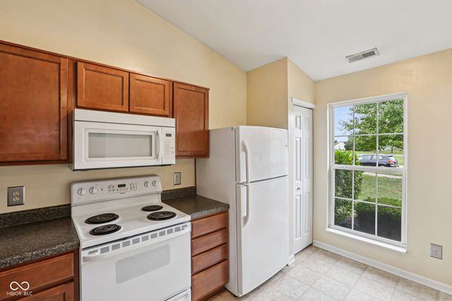 2202 Rossington Lane, Indianapolis, IN 46229