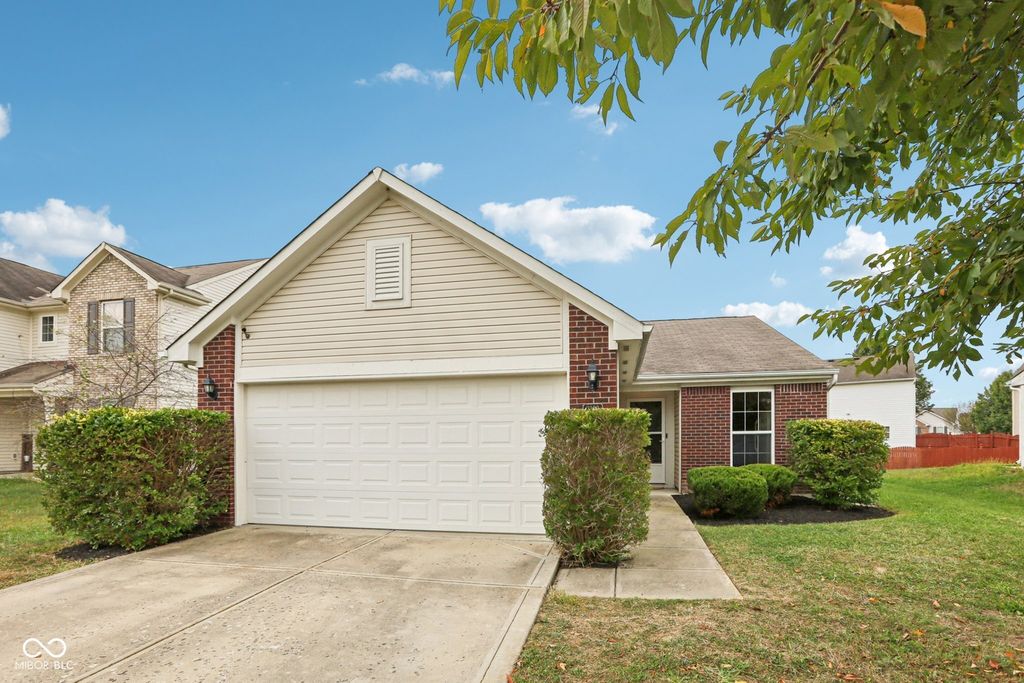 2202 Rossington Lane, Indianapolis, IN 46229