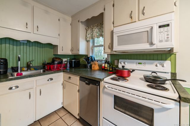 192 Highland Avenue, Hamden, CT 06518