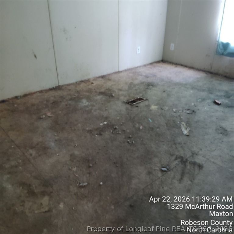 1329 Mcarthur Rd Road, Maxton, NC 28364 — photo 5