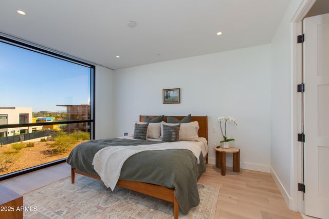 5000 N CAMELBACK RIDGE Drive 206, Scottsdale, AZ 85251