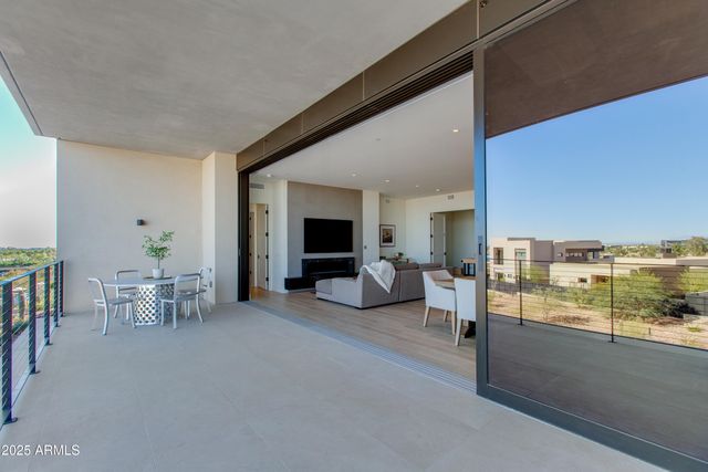 5000 N CAMELBACK RIDGE Drive 206, Scottsdale, AZ 85251